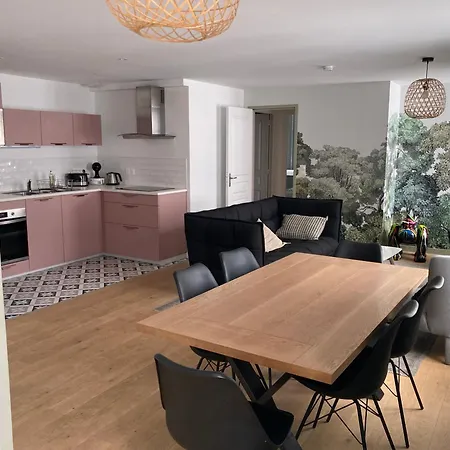 Apartment La Vie En Rose Granville